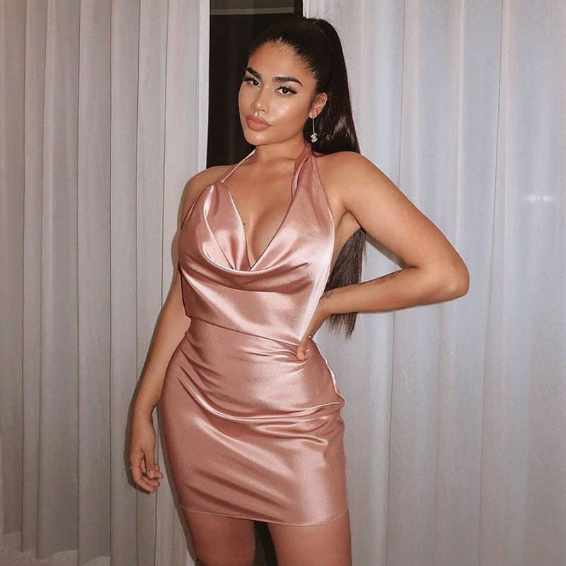 robe col halter
